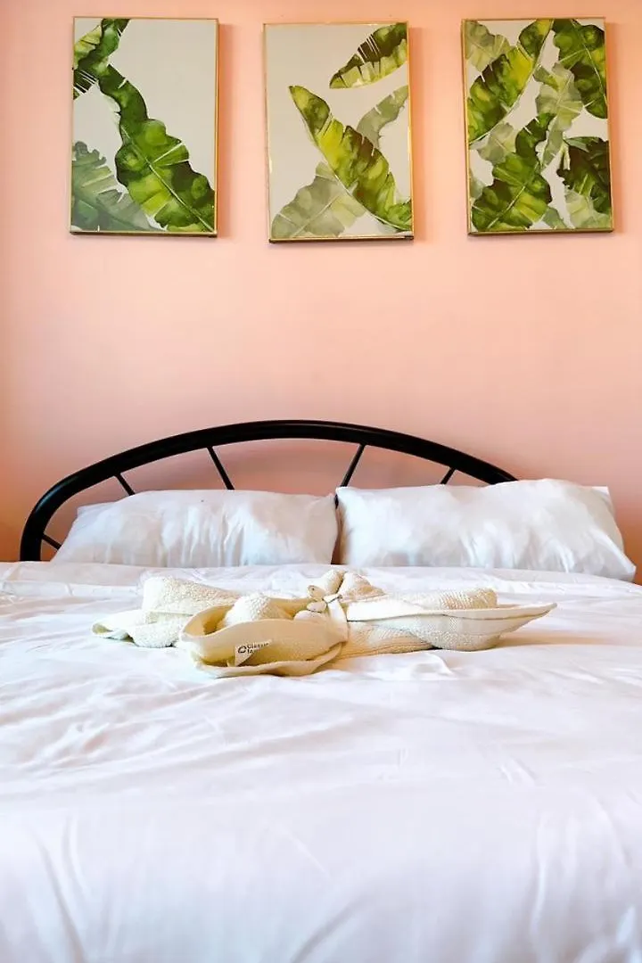 Aparthotel Azure Urban Resort Residences- Azure Staycation By Em Paranaque City Philippines