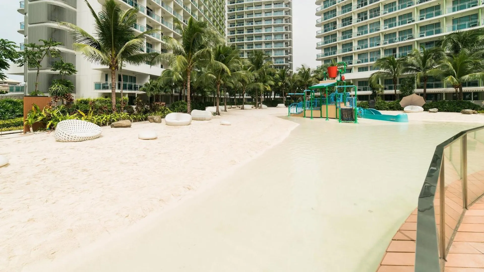 Aparthotel Azure Urban Resort Residences- Azure Staycation By Em Paranaque City